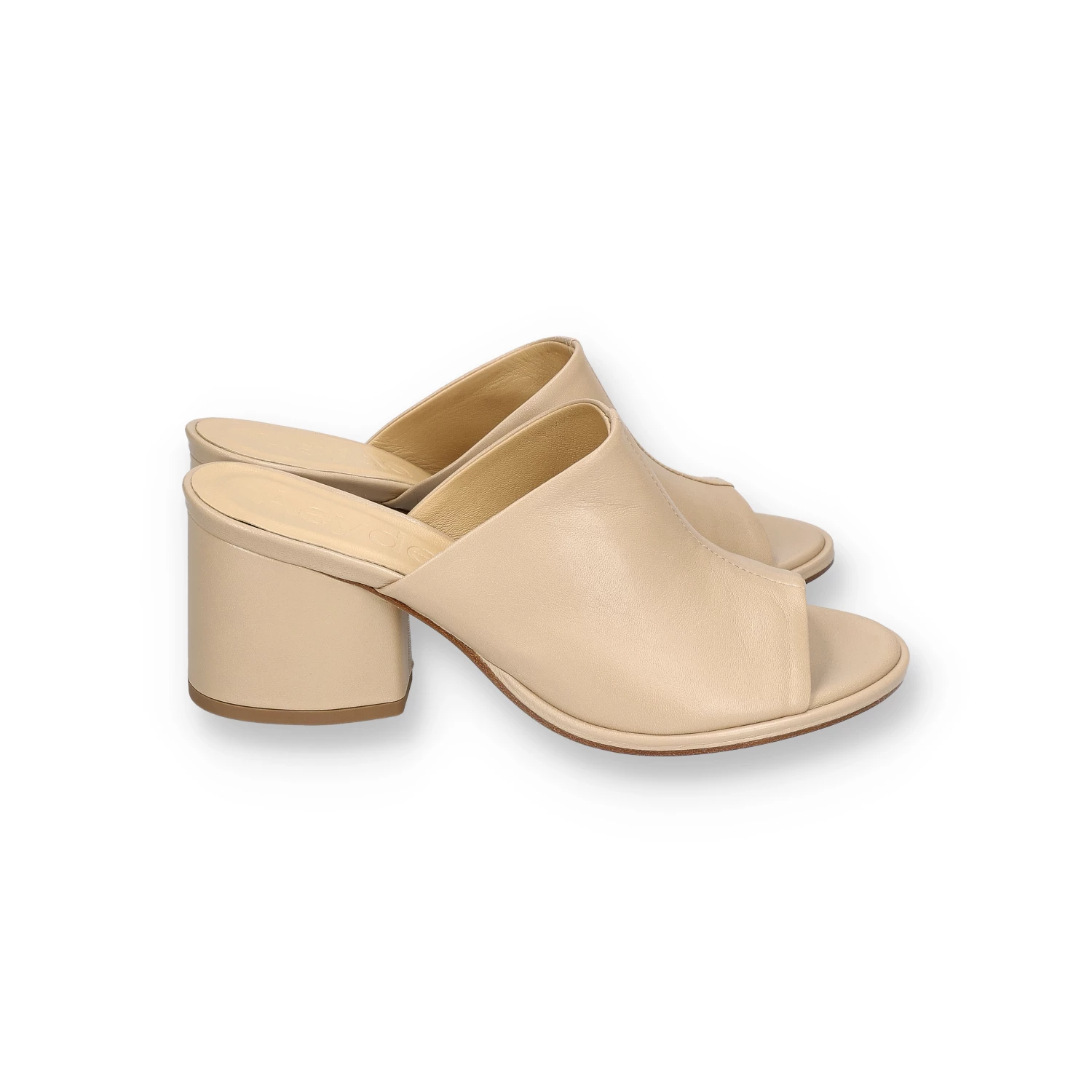 Aeyde AMANDA | Nappa Leather Latte 5 Aeyde AMANDA | Nappa Leather Latte