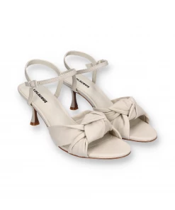Lola Cruz SANDAL KNOT 076Z14BK | Off White